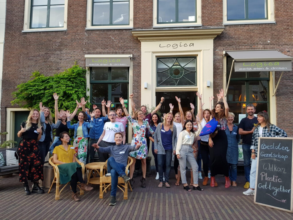 Plastic get-together, grootste plasticvervuiling netwerk - initiator Karl Beerenfenger